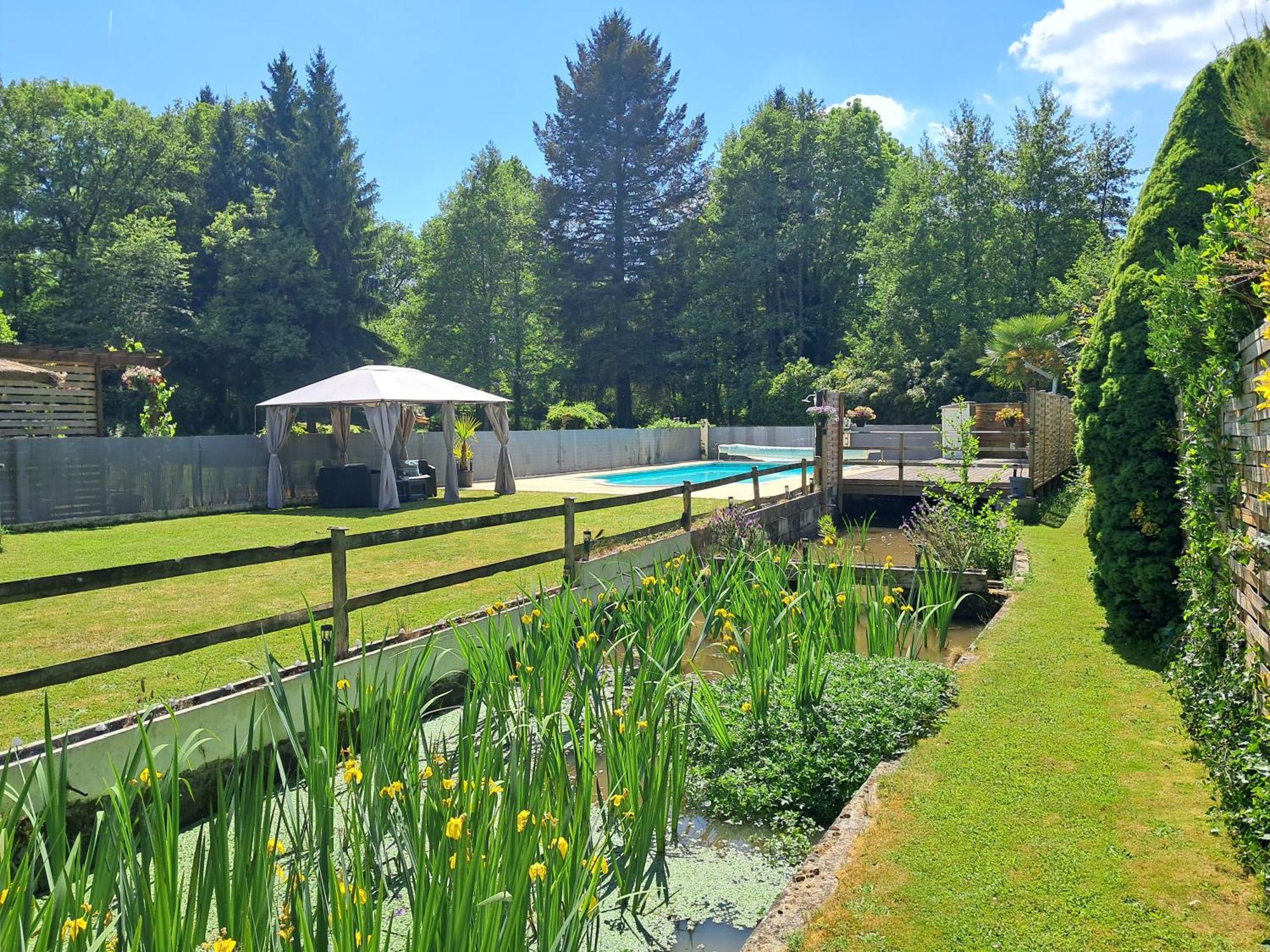 Saulgond Moulin Du Pommier Glamping & Camping מראה חיצוני תמונה